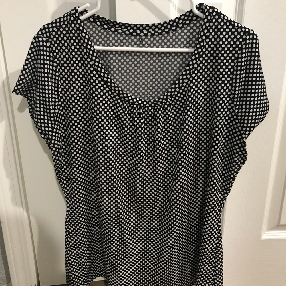 Black and white top